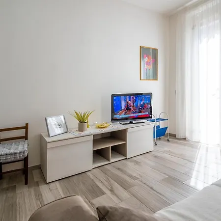 아파트 La Casina Della Pia